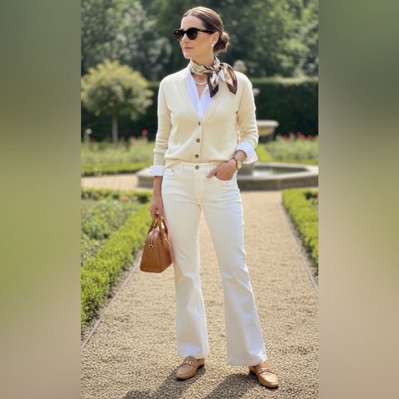 St. John Denim - St John Yellow Label Bootcut Embellished Pocket Jeans Size 6